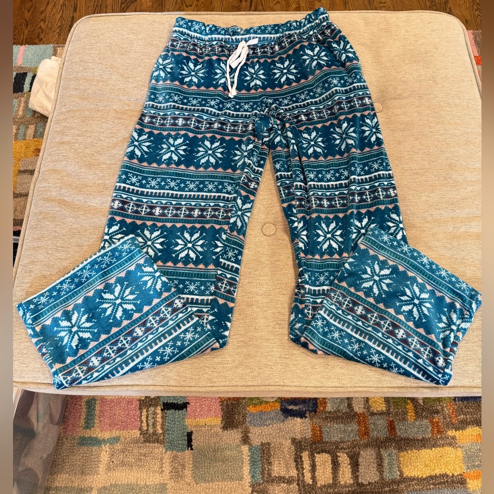 Jockey Blue and White Winter Snowflakes Patterned Pajama Pants size S